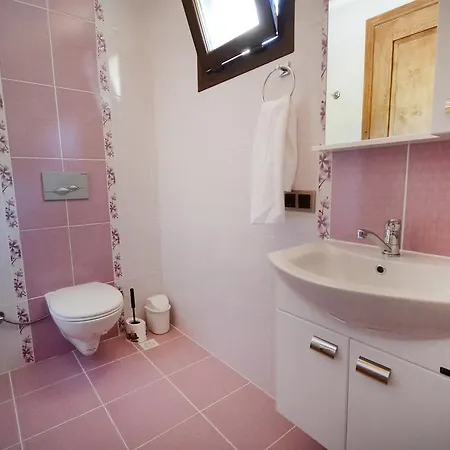 Ferah 1 וילה *